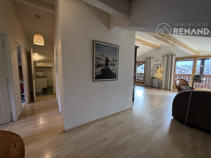 Appartement - 90 m² - 4 pièces