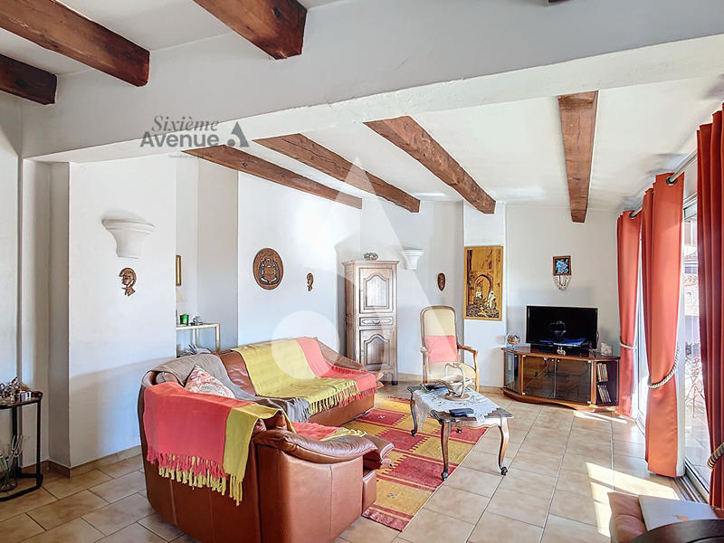 Appartement - 75 m² - 3 pièces