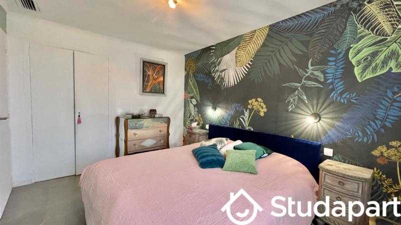 Chambre - 10 m² - 1 pièce