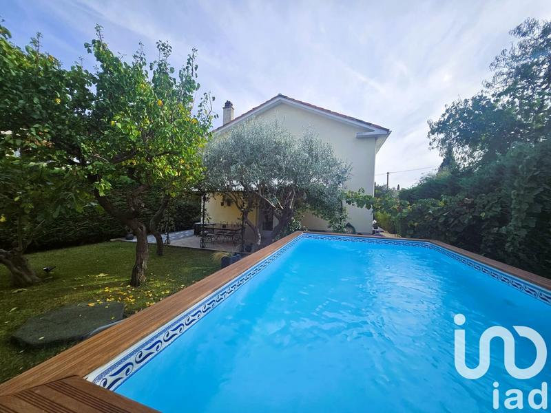 Maison - 122 m² - 6 pièces