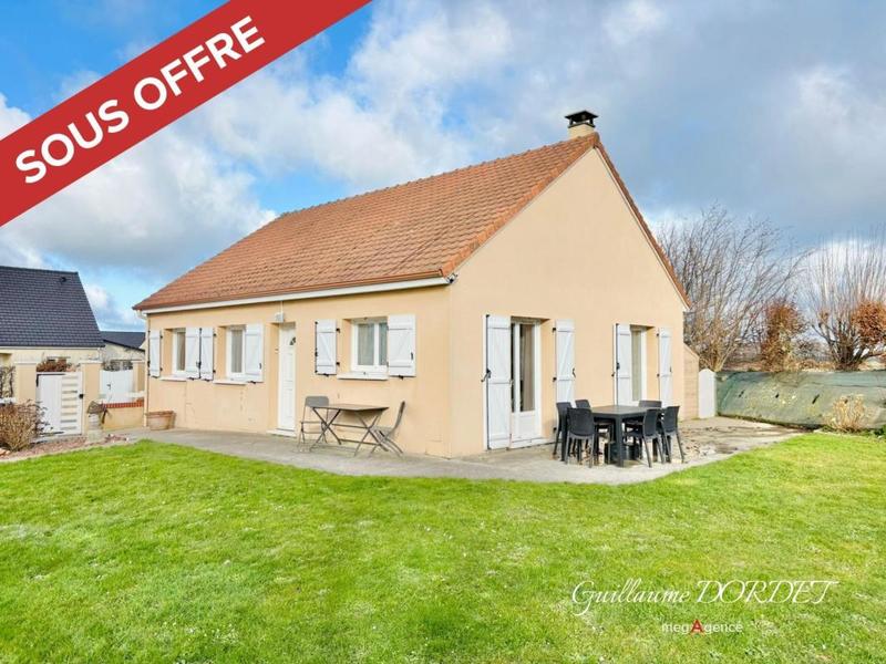 Maison traditionnelle - 90 m² - 4 pièces