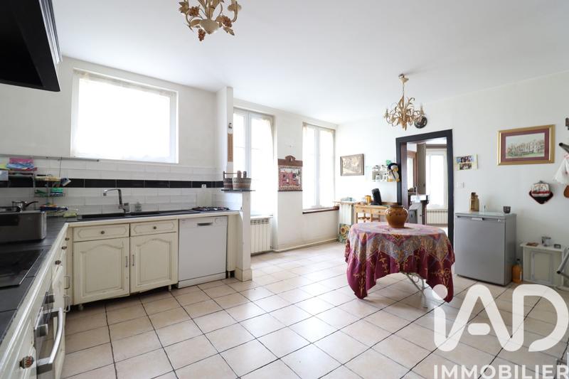 Maison - 310 m² - 12 pièces