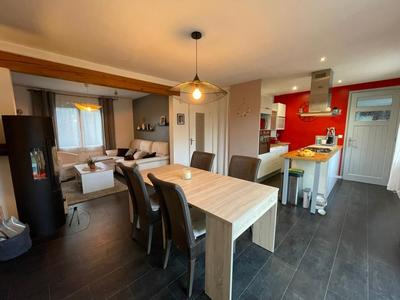 Maison - 97 m² - 4 pièces