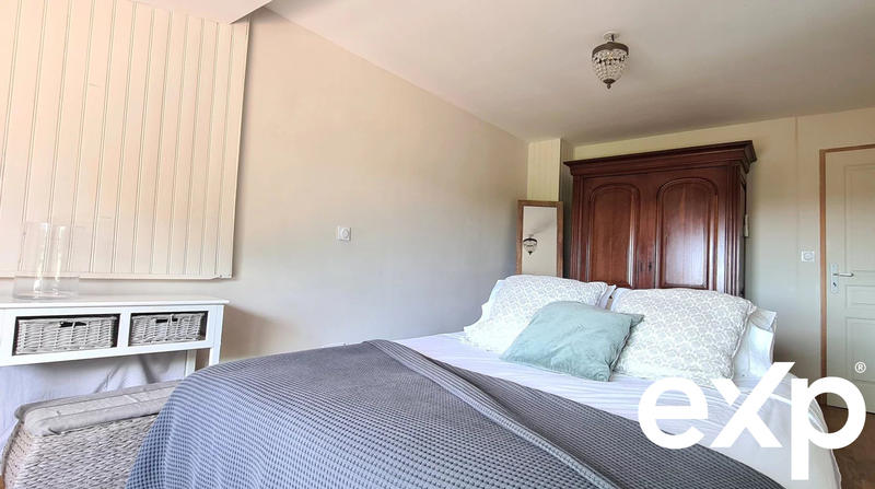 Maison ancienne - 185 m² - 8 pièces