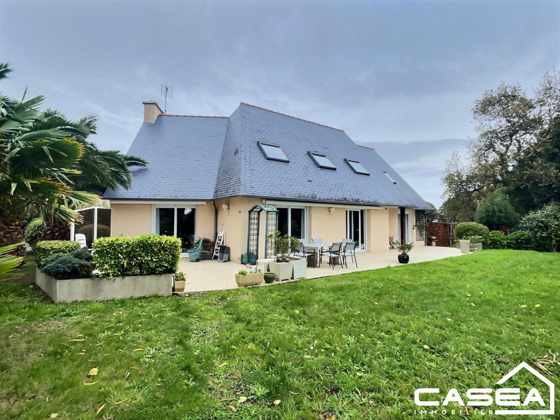 Maison - 180 m² - 5 pièces