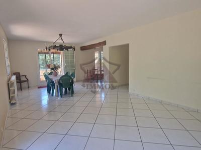 Maison - 144 m² - 7 pièces