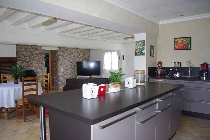 Maison - 239 m² - 8 pièces