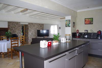 Maison - 239 m² - 8 pièces