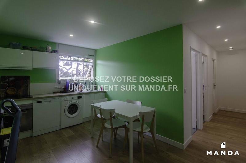 Chambre - 80 m² - 6 pièces