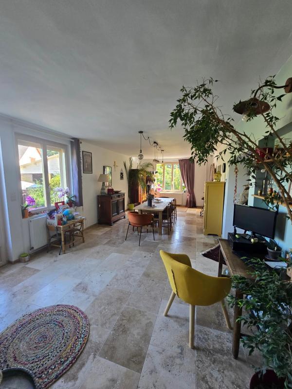 Maison - 167 m² - 7 pièces