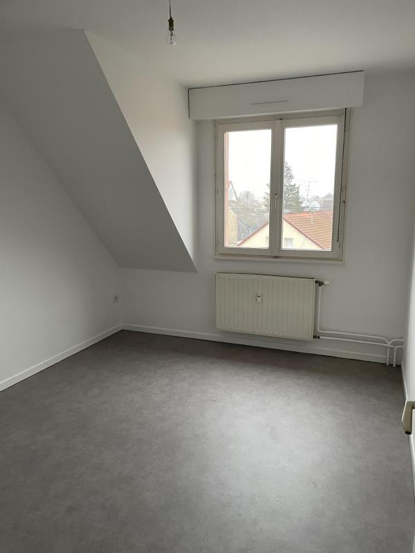 Appartement ancien - 72 m² - 3 pièces