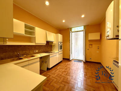 Appartement - 127 m² - 4 pièces