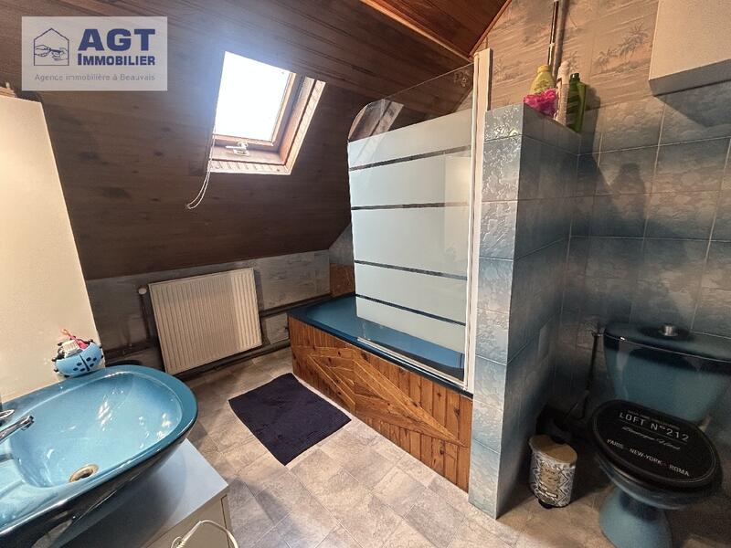 Maison - 100 m² - 6 pièces