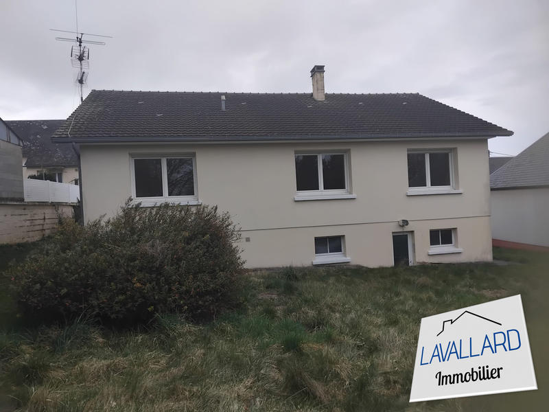 Maison traditionnelle - 90 m² - 5 pièces