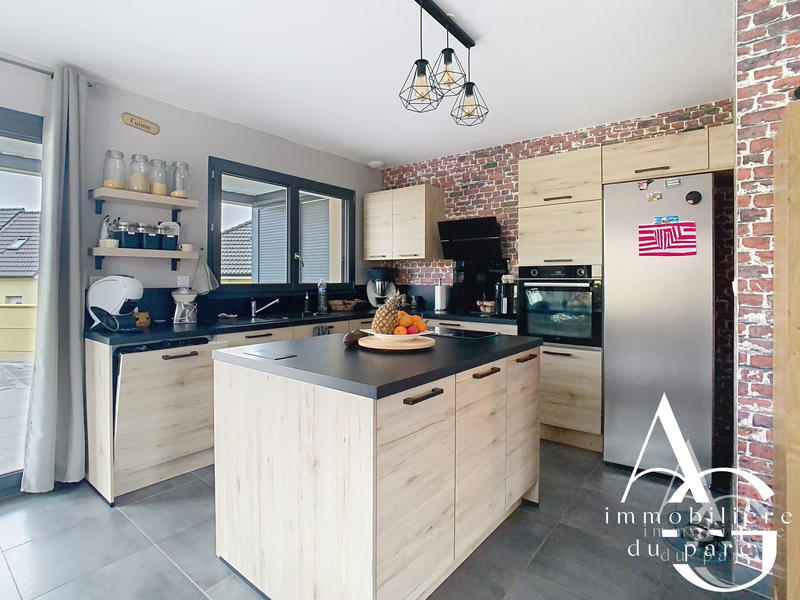 Maison traditionnelle - 113 m² - 6 pièces