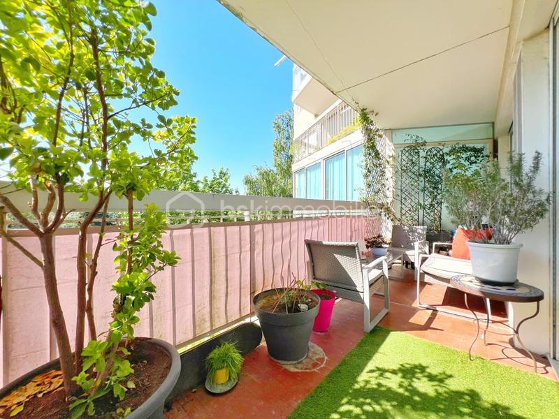 Appartement - 95 m² - 5 pièces