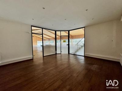 Local commercial - 1 200 m²