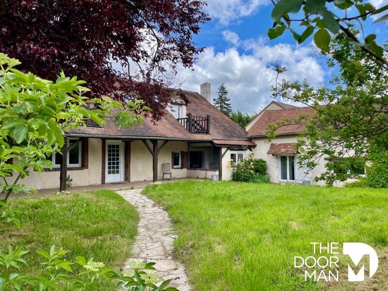 Maison ancienne - 230 m² - 8 pièces