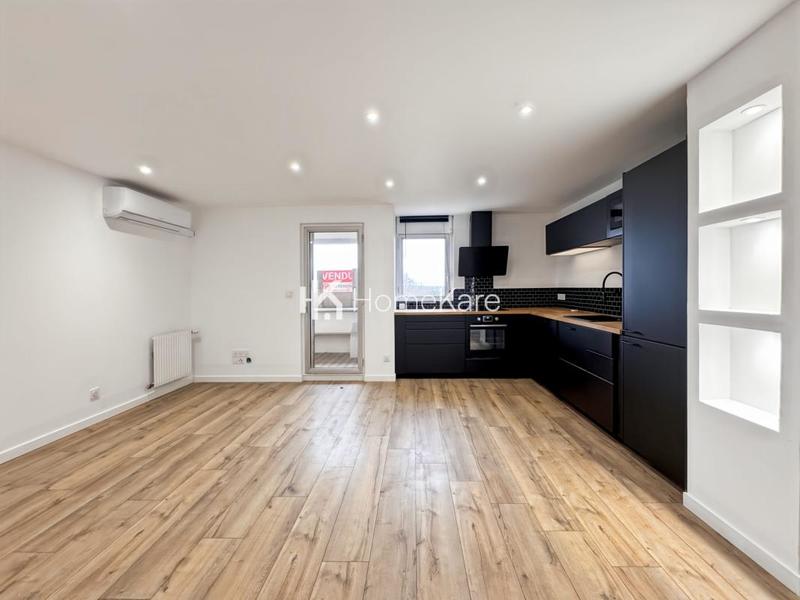 Appartement - 81 m² - 4 pièces