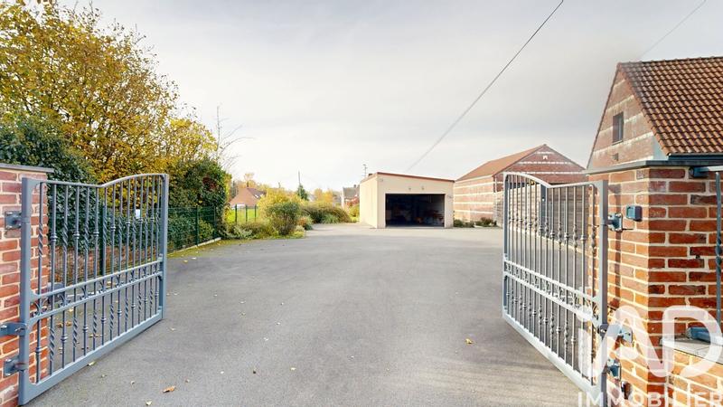 Maison - 180 m² - 8 pièces