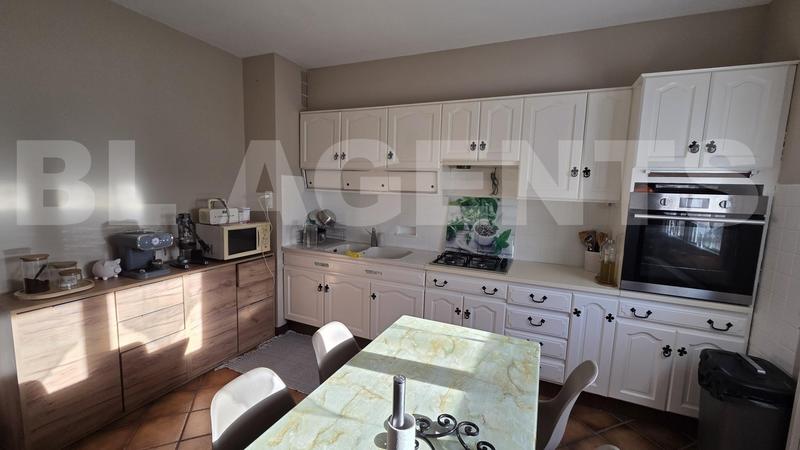 Maison - 97 m² - 5 pièces