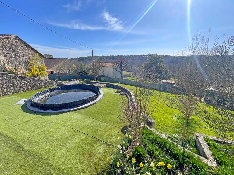 Maison - 205 m² - 4 pièces