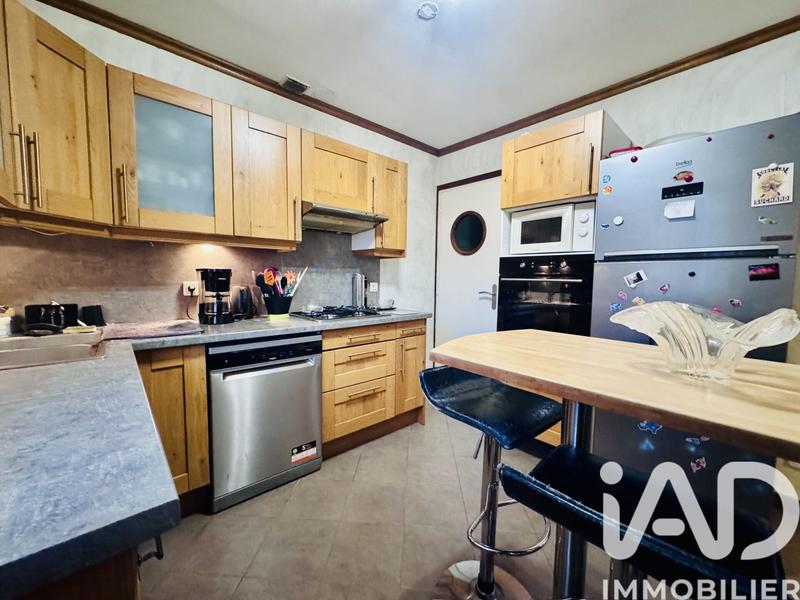 Maison - 95 m² - 5 pièces