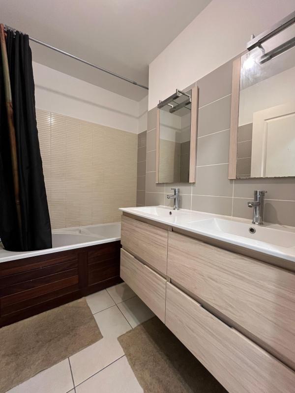 Appartement - 76 m² - 4 pièces