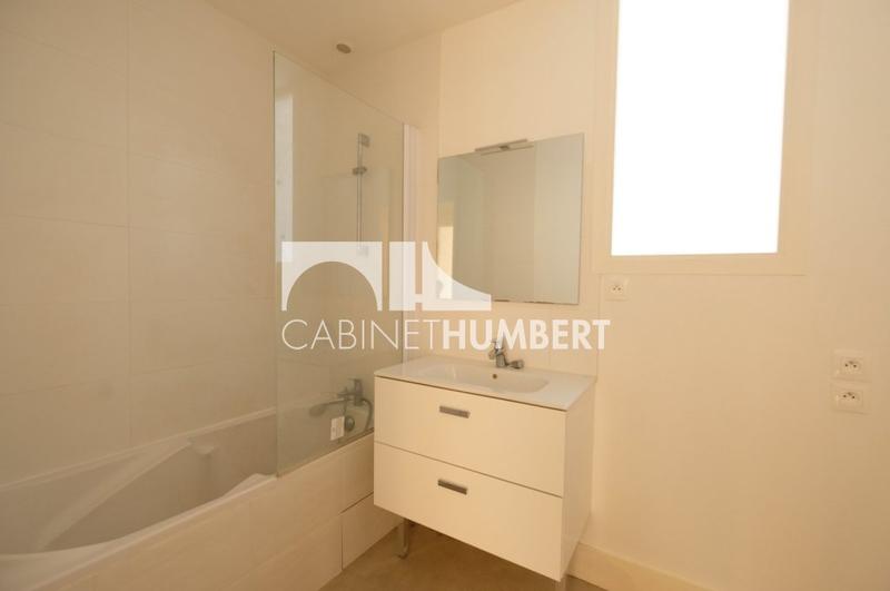 Appartement - 193 m² - 6 pièces