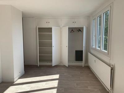 Studio - 30 m² - 1 pièce