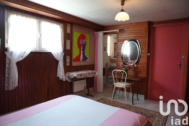 Maison - 211 m² - 10 pièces