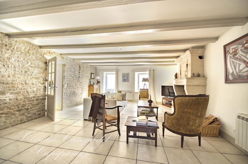 Maison - 180 m² - 6 pièces