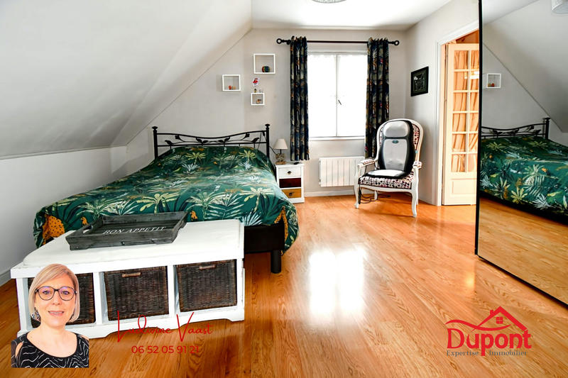 Maison - 185 m² - 7 pièces