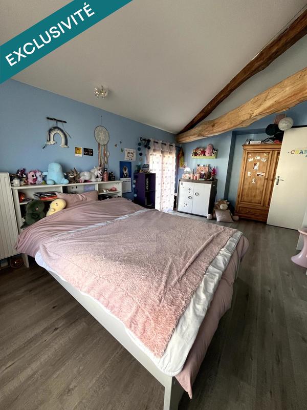 Maison - 220 m² - 7 pièces