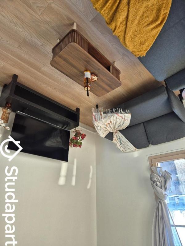 Chambre - 9 m² - 1 pièce