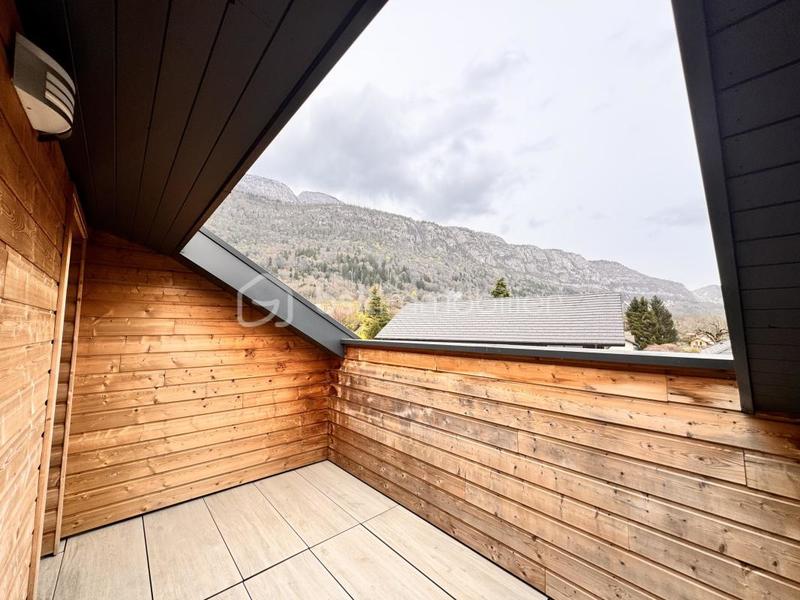 Duplex - 97 m² - 4 pièces