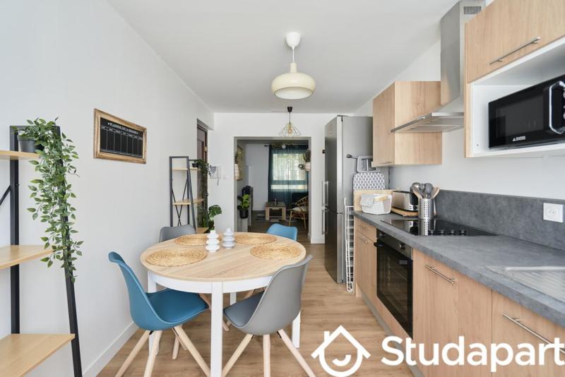 Chambre - 10 m² - 1 pièce