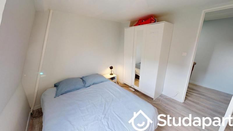 Chambre - 11 m² - 1 pièce