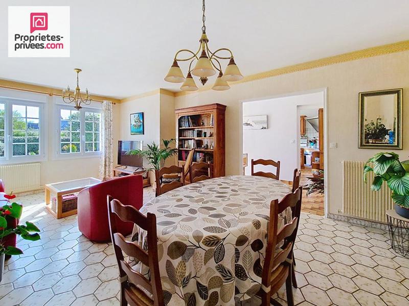 Maison - 143 m² - 6 pièces