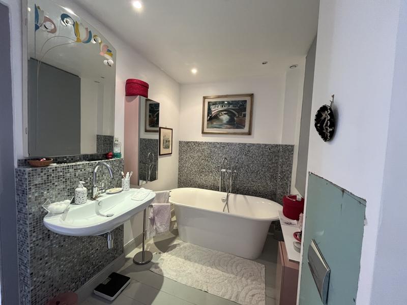 Maison traditionnelle - 95 m² - 4 pièces