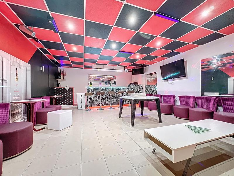 Villa - 210 m² - 7 pièces