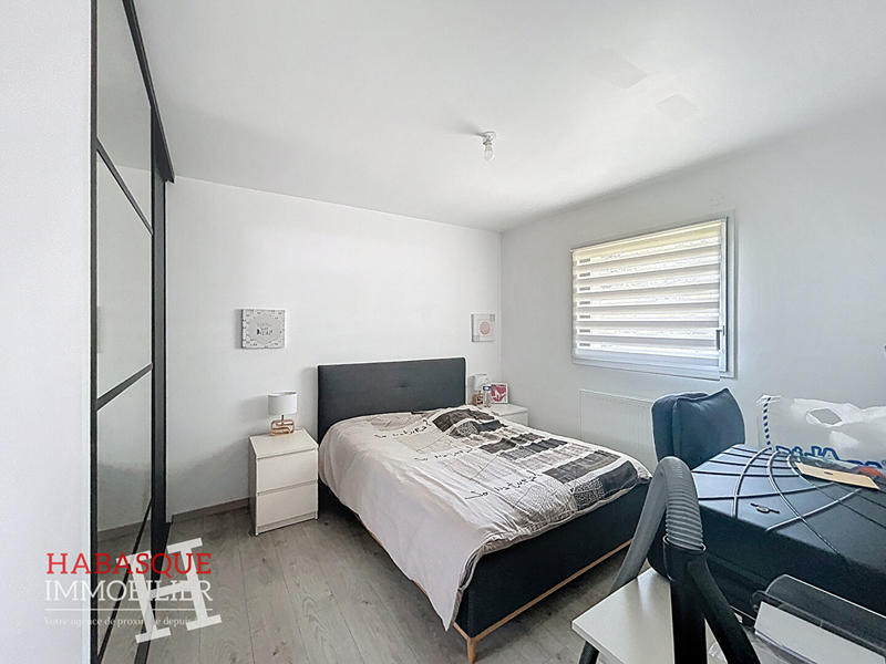 Maison - 93 m² - 4 pièces