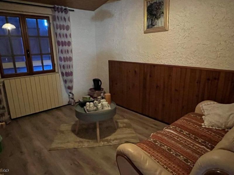 Maison chambre d'hôtes - 370 m² - 13 pièces