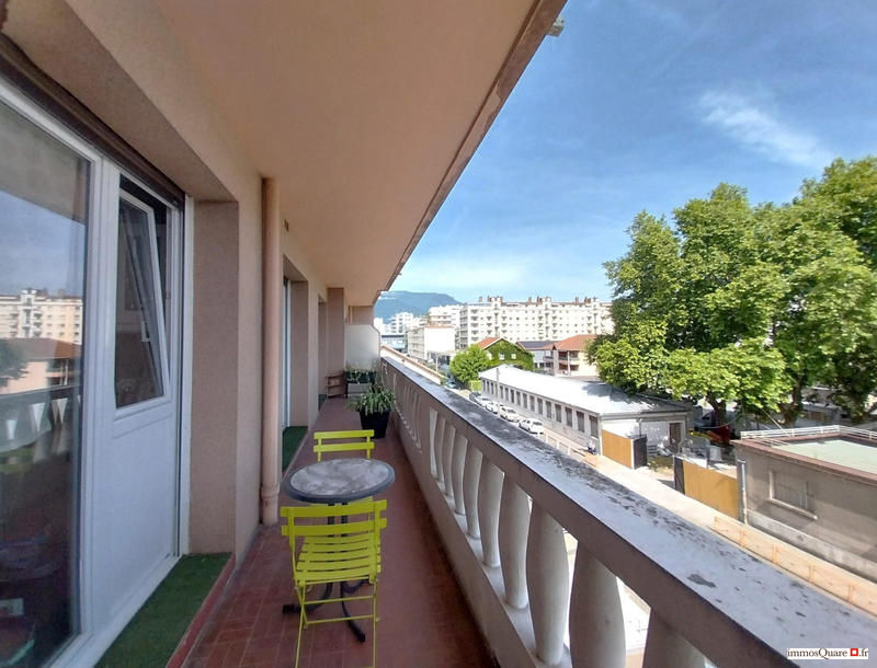 Appartement - 87 m² - 3 pièces