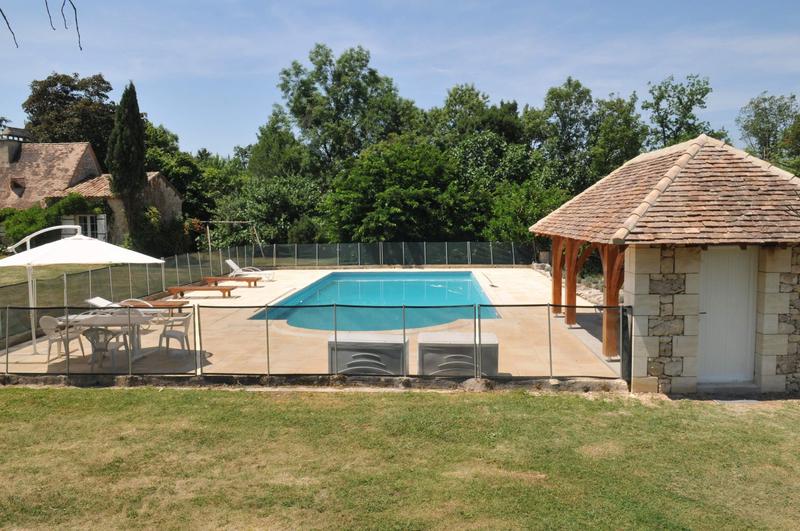 Maison traditionnelle - 276 m² - 10 pièces