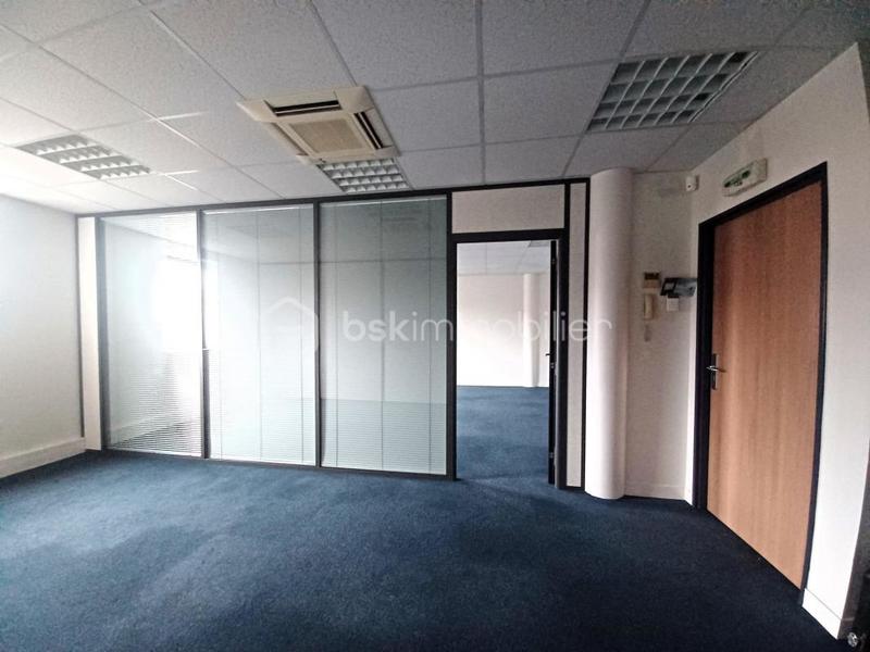 Bureau - 106 m² - 3 pièces