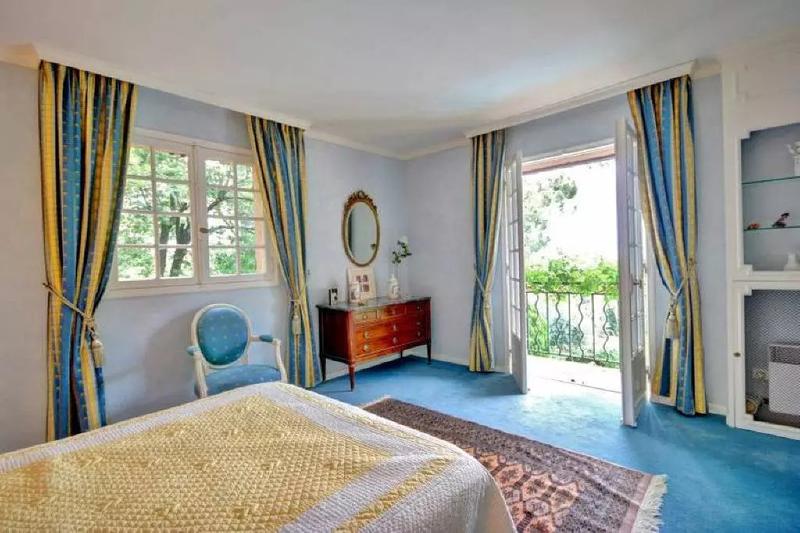 Villa - 350 m² - 8 pièces