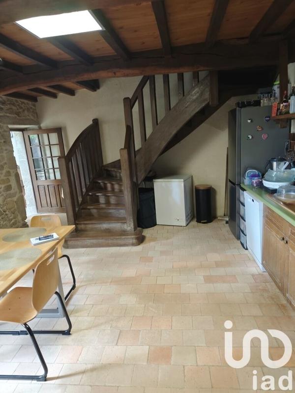Maison - 237 m² - 7 pièces