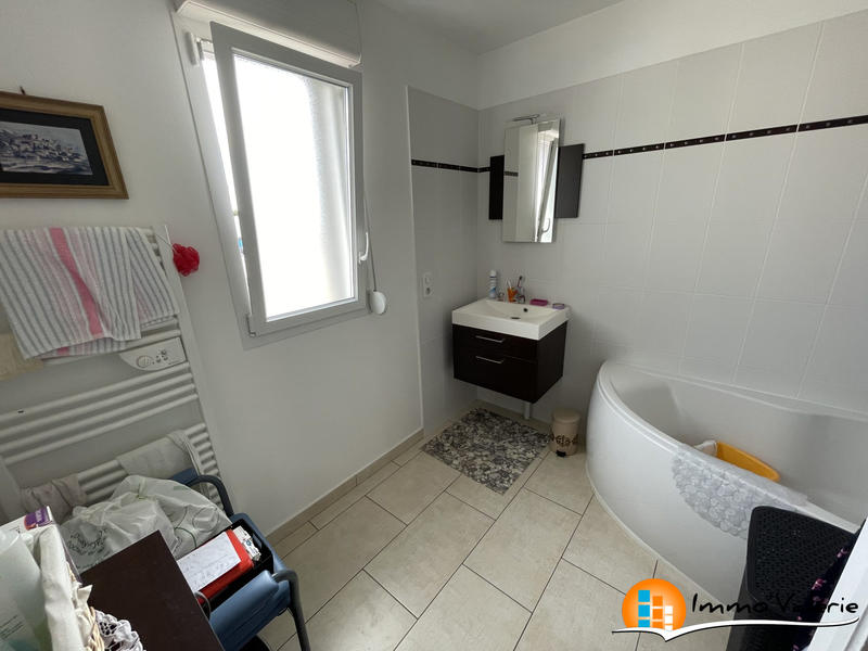 Appartement - 77 m² - 3 pièces