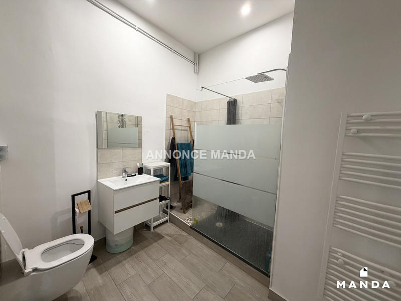 Chambre - 10 m² - 5 pièces